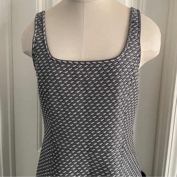 NWT Theory 10 Circuit Knit Grey ‘Trekana’ Dress ~ Fit & Flare Business Cocktail - Picture 6 of 11